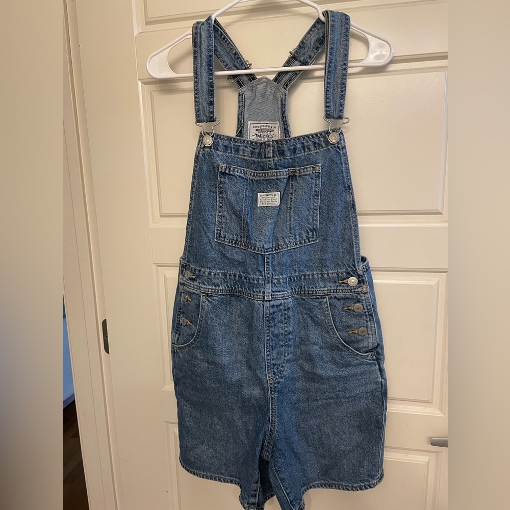 Levi’s overalls